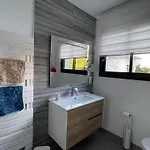 Casa Albera Contemporaine Piscine Vue Montagne Maison d'hôtes