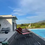 Casa Albera Contemporaine Piscine Vue Montagne Maison d'hôtes Laroque-des-Albères